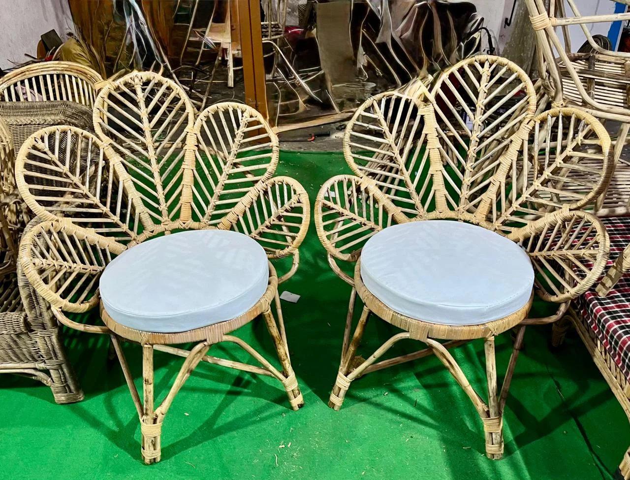 Elegant Sitting Chair image Elegant Sitting Chair image